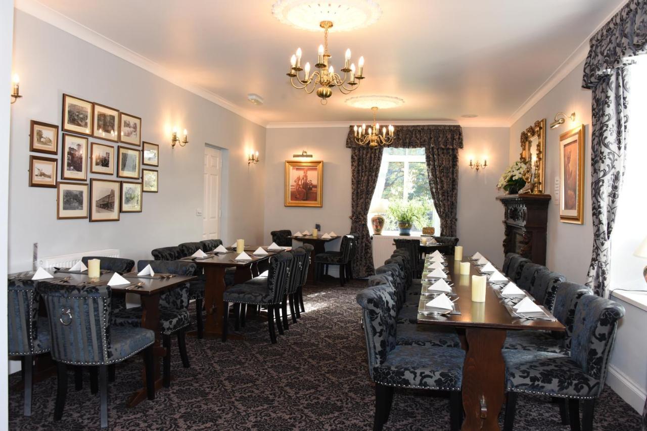 The Llanelwedd Arms Hotel Builth Wells Exterior foto